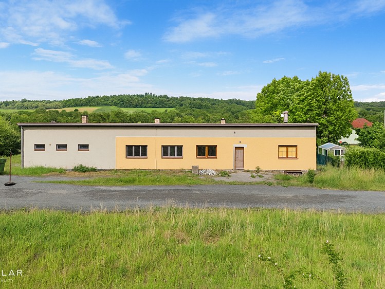 Комерційне приміщення на продаж, 200 м² (2 з 17)