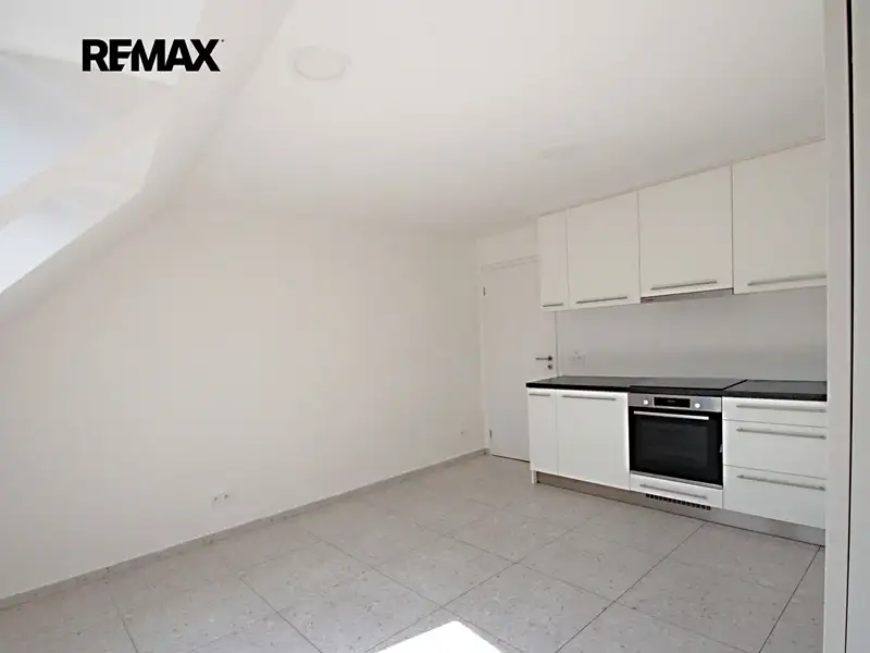 Pronájem bytu 1+kk 27 m², Kolín – náhled fotky 2