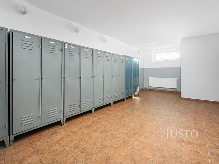 Pronájem komerčního prostoru, 1 788 m² (14 z 28)