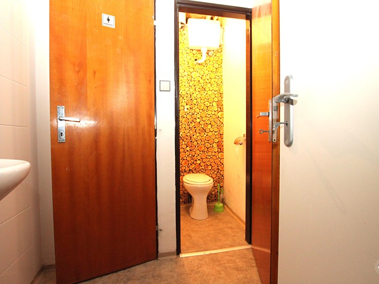 Комерційне приміщення в оренду, 95 м² (10 з 12)