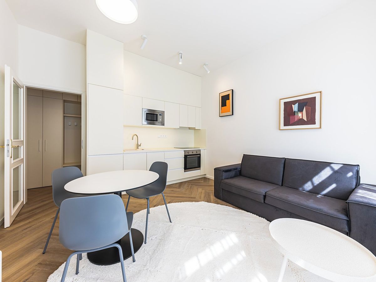 Pronájem bytu 2+kk 43 m²