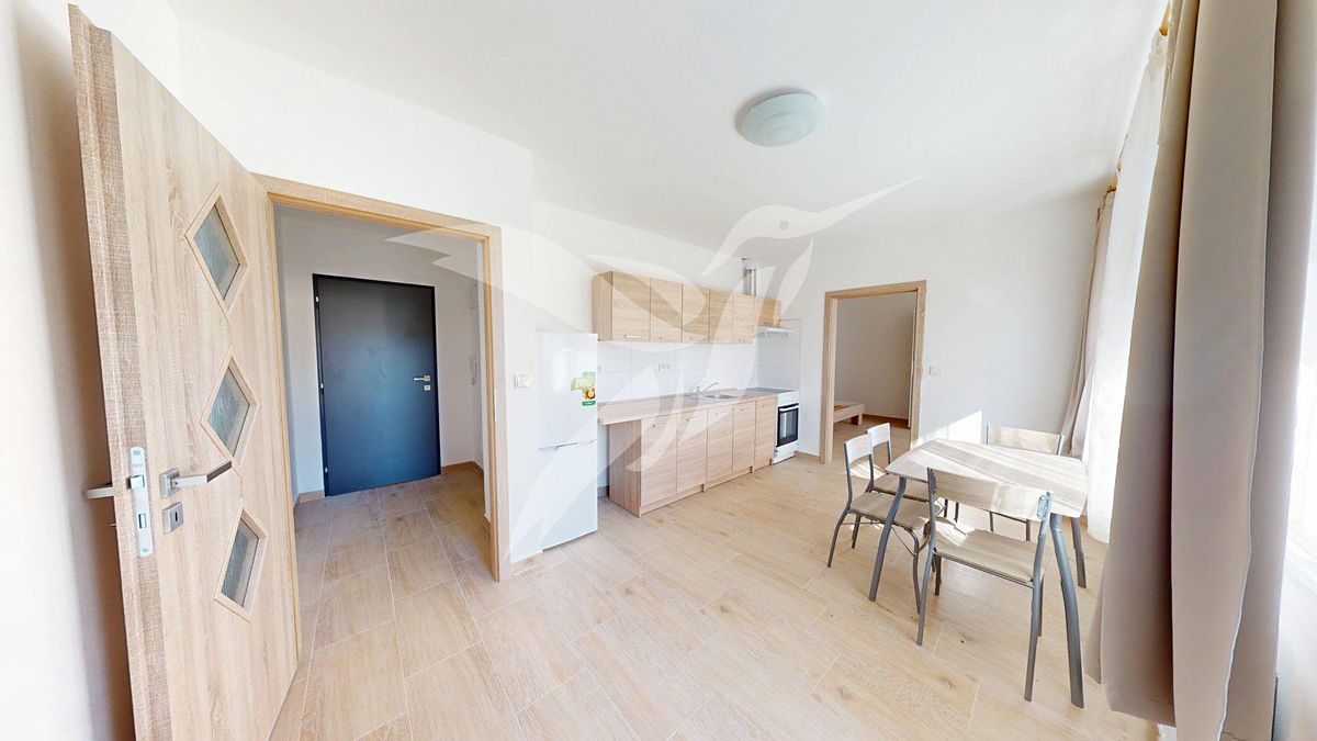 Pronájem bytu 2+kk 40 m²
