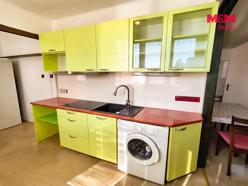 Prodej bytu 2+1 52 m², Benešov – náhled fotky 2
