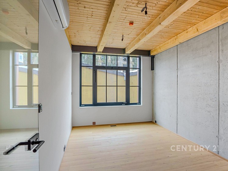 Prodej komerčního prostoru, 176 m² (11 z 29)