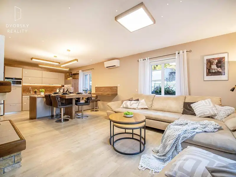 Prodej rodinného domu 236 m², pozemek 678 m², Mladá Boleslav – náhled fotky 1