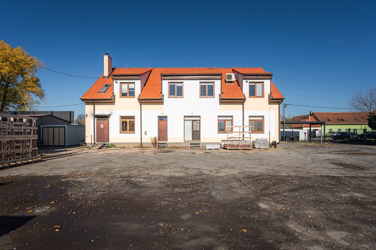 Pronájem kanceláře 63 m², Ponětovice – fotka 1 z 3