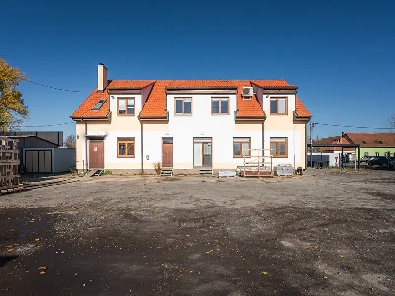 Pronájem kanceláře 63 m², Ponětovice – náhled fotky 1