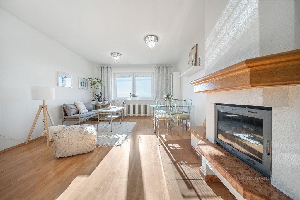 Prodej rodinného domu 270 m², pozemek 1042 m² – fotografie 4