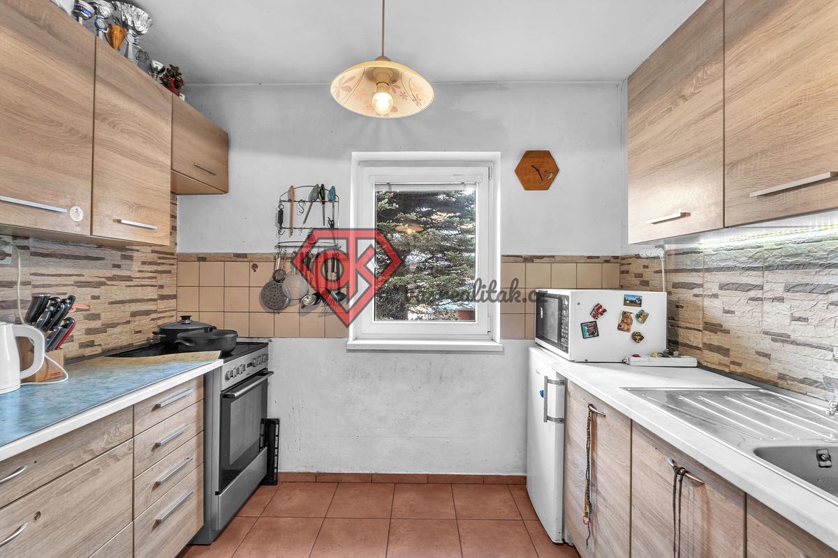 Prodej rodinného domu 150 m², pozemek 1045 m² – fotografie 3