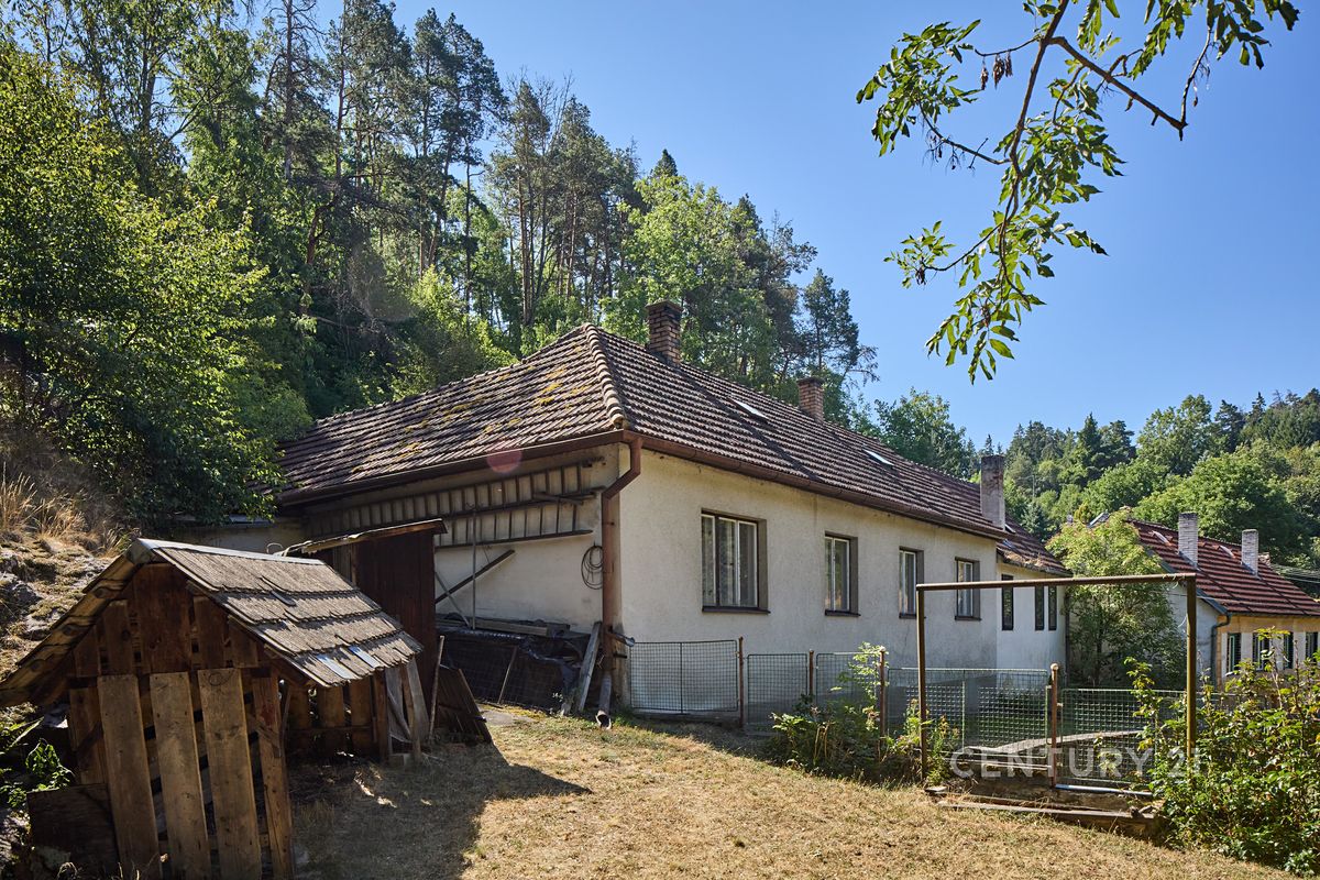 Prodej rodinného domu 67 m², pozemek 374 m² – fotografie 2
