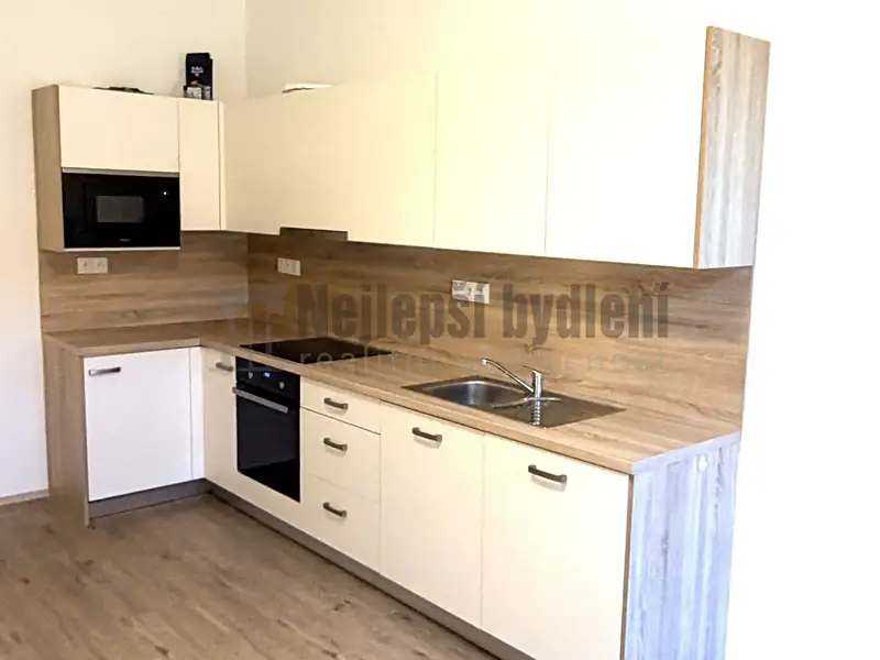 Prodej bytu 3+kk 70 m², Jemnice – náhled fotky 1
