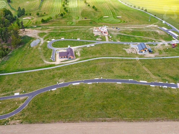Grundstück zum Kauf, 977 m² (1 von 6)