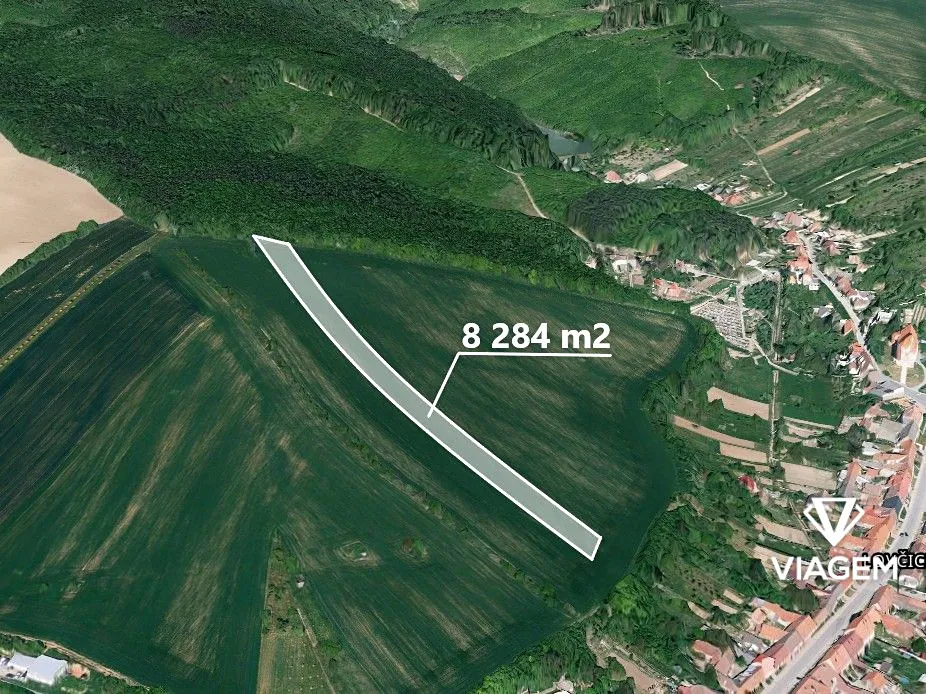 Prodej podílu 1/2 pole 4142 m²