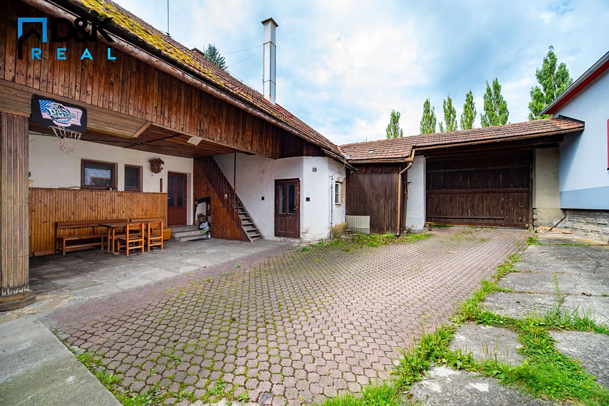 Prodej rodinného domu 483 m², pozemek 1585 m² – fotografie 4