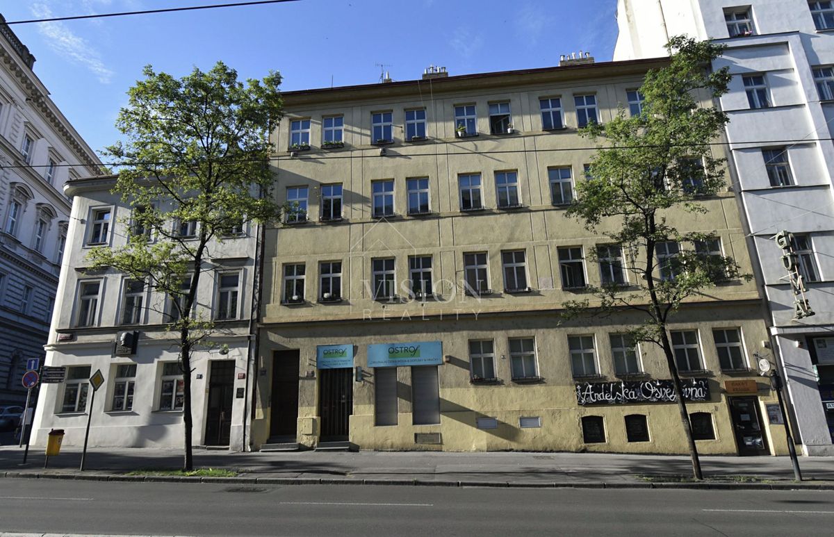 Pronájem bytu 1+1 37 m²
