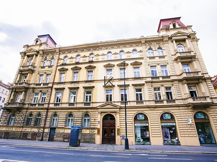 Комерційне приміщення в оренду, 228 м² (1 з 10)