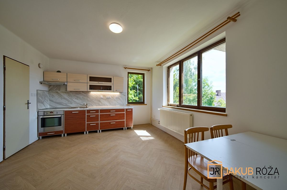 Pronájem bytu 2+1 69 m² – fotografie 3