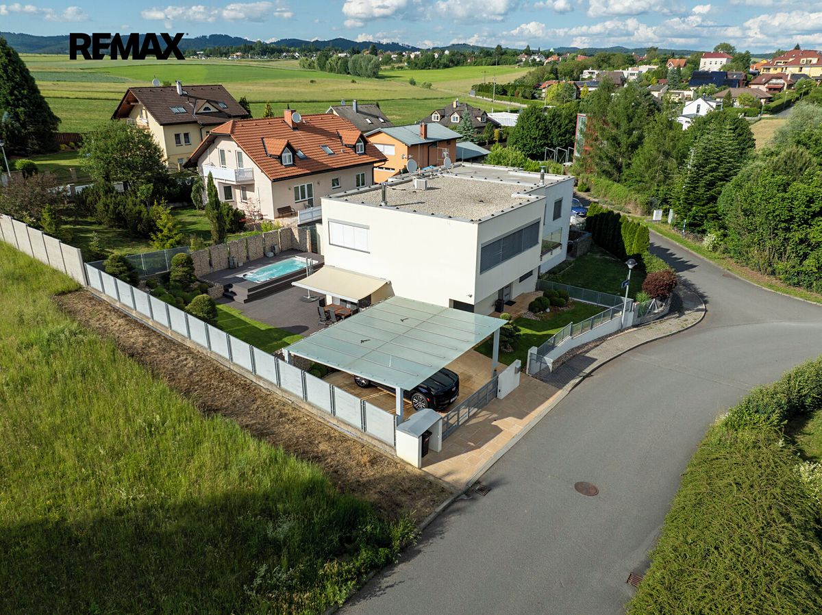 Prodej rodinného domu 155 m², pozemek 447 m² – fotografie 3