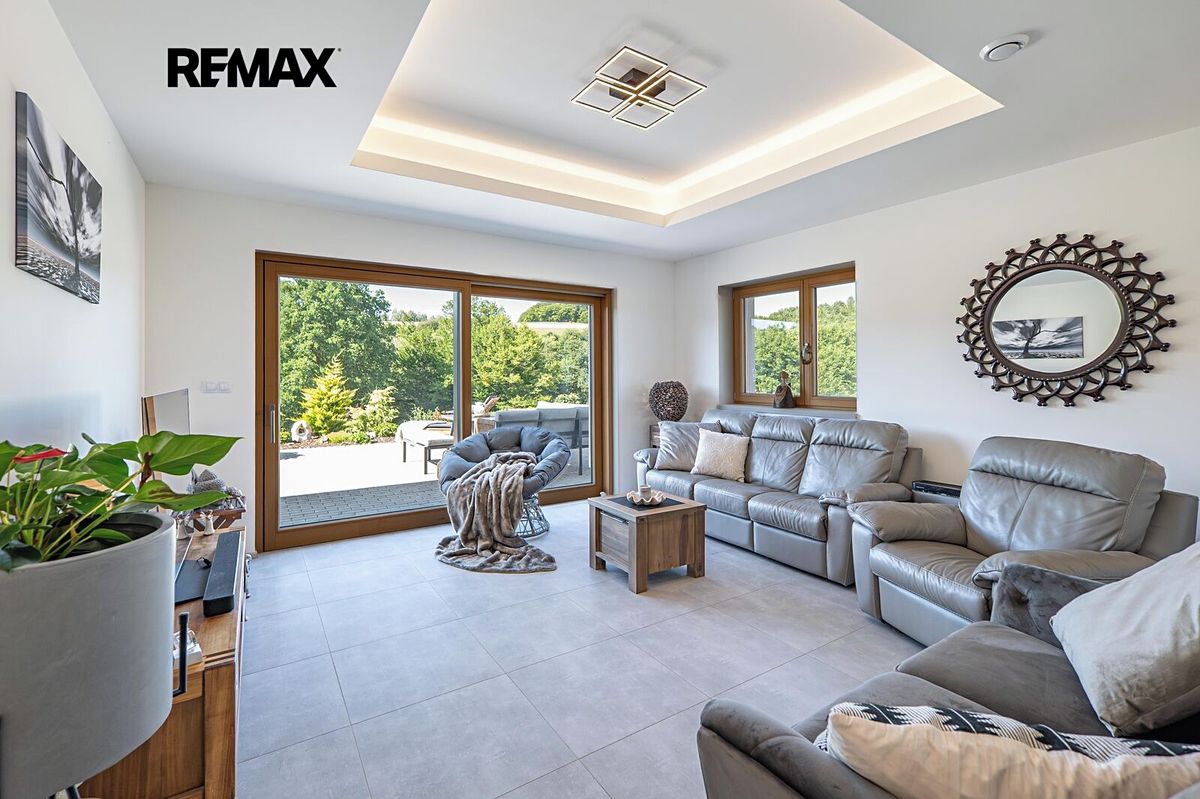 Prodej rodinného domu 162 m², pozemek 836 m² – fotografie 4