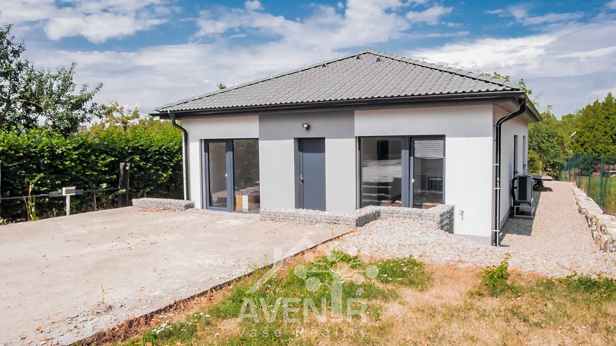 Prodej rodinného domu 97 m², pozemek 873 m² – fotografie 3