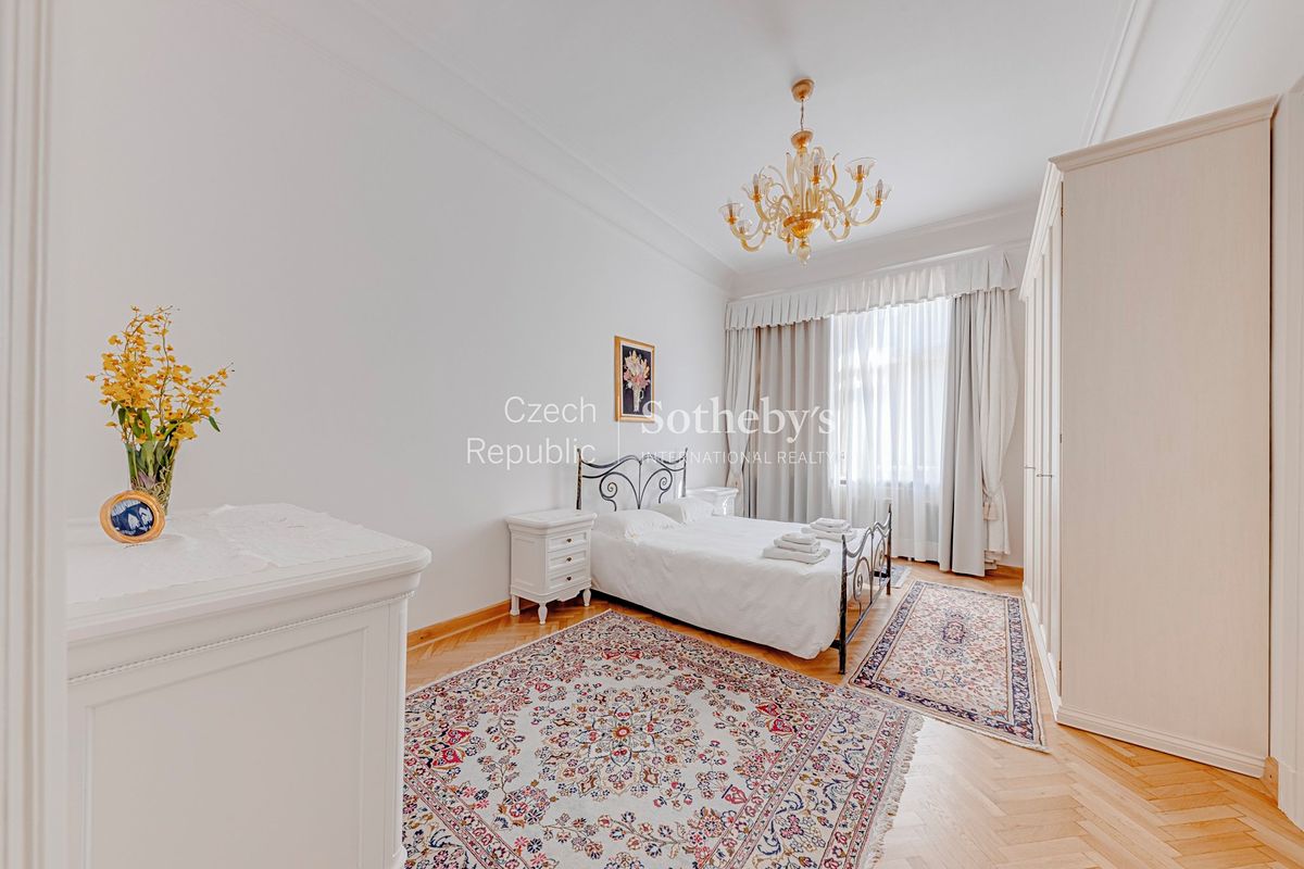Pronájem bytu 3+kk 126 m² – fotografie 3