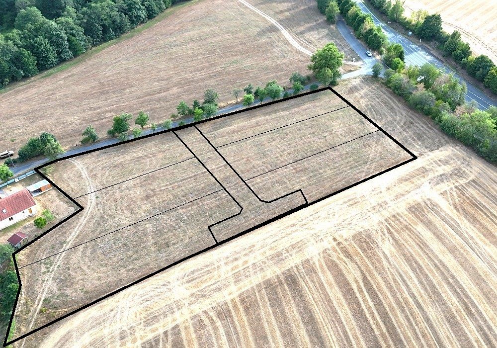 Prodej stavebního pozemku 9236 m² – fotografie 5