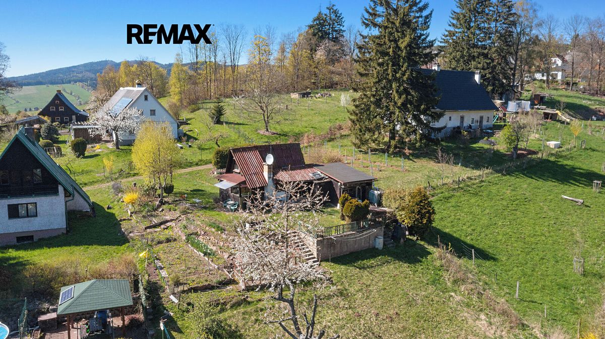 Prodej stavebního pozemku 841 m² – fotografie 2