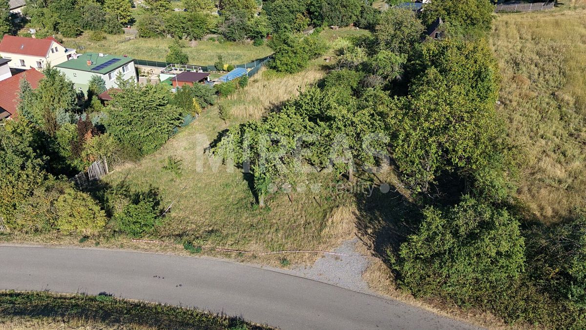 Prodej stavebního pozemku 559 m² – fotografie 2