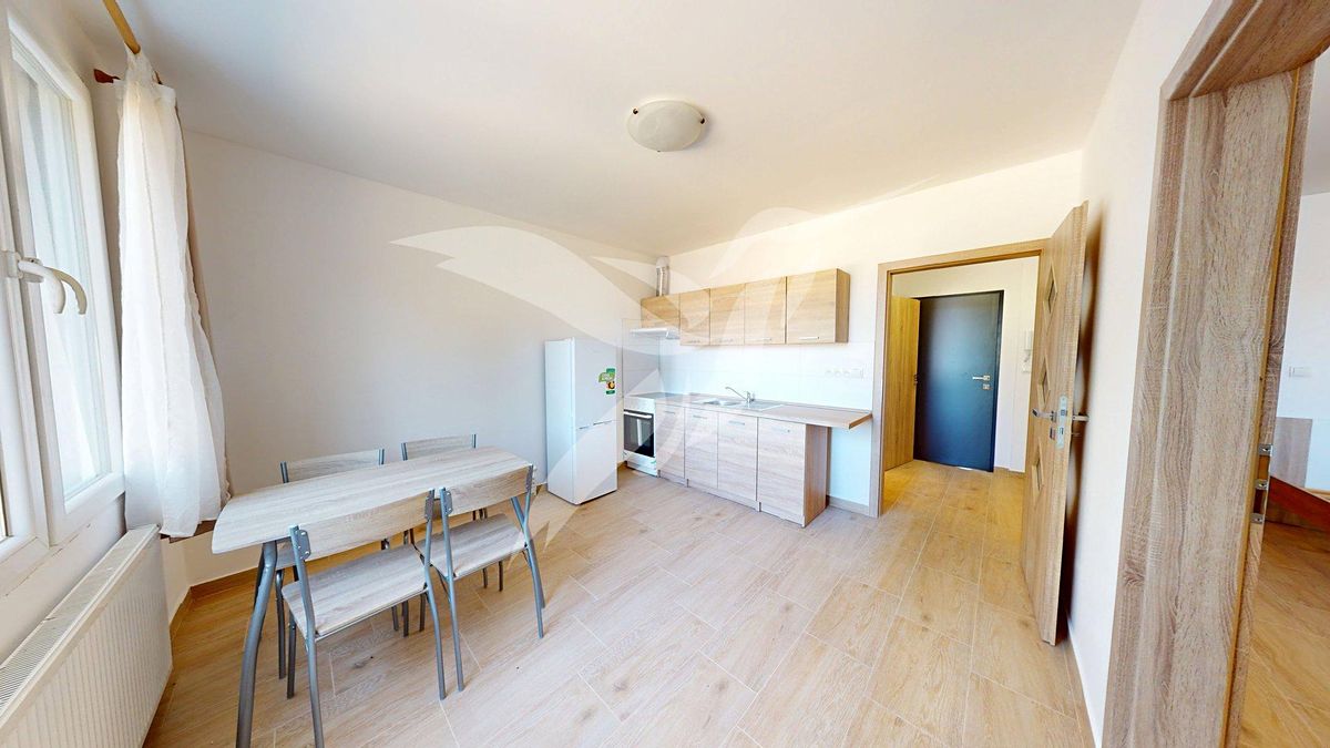 Pronájem bytu 3+kk 44 m²