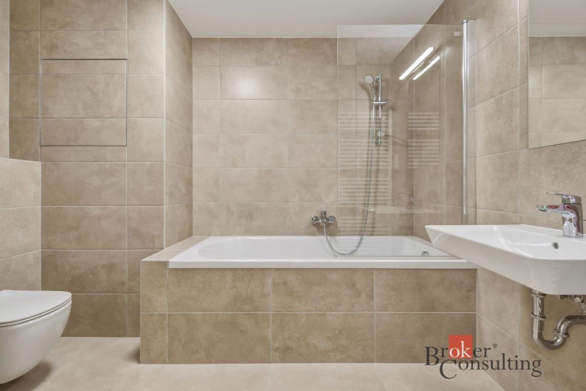 Pronájem bytu 2+kk 51 m² – fotografie 3