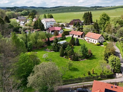 Prodej  vícegeneračního domu 340 m², pozemek 4 725 m²