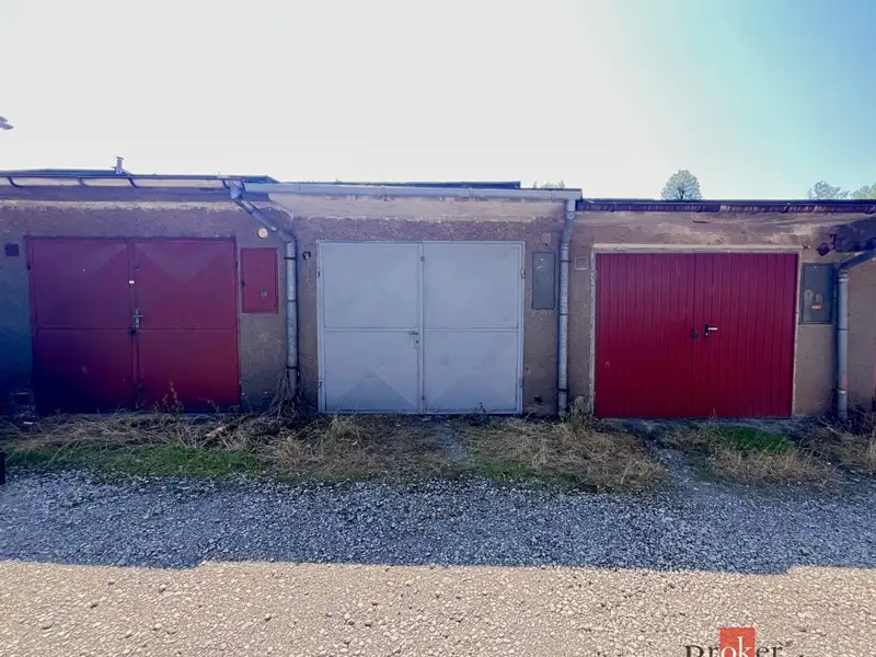 Prodej garáže 27 m², Třinec – náhled fotky 1