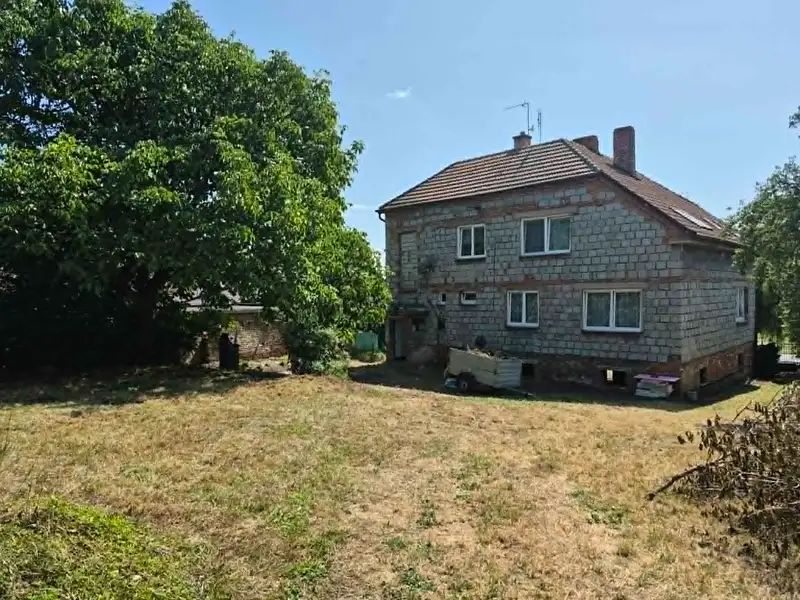 Prodej rodinného domu 200 m², pozemek 2980 m², Nechanice – náhled fotky 2
