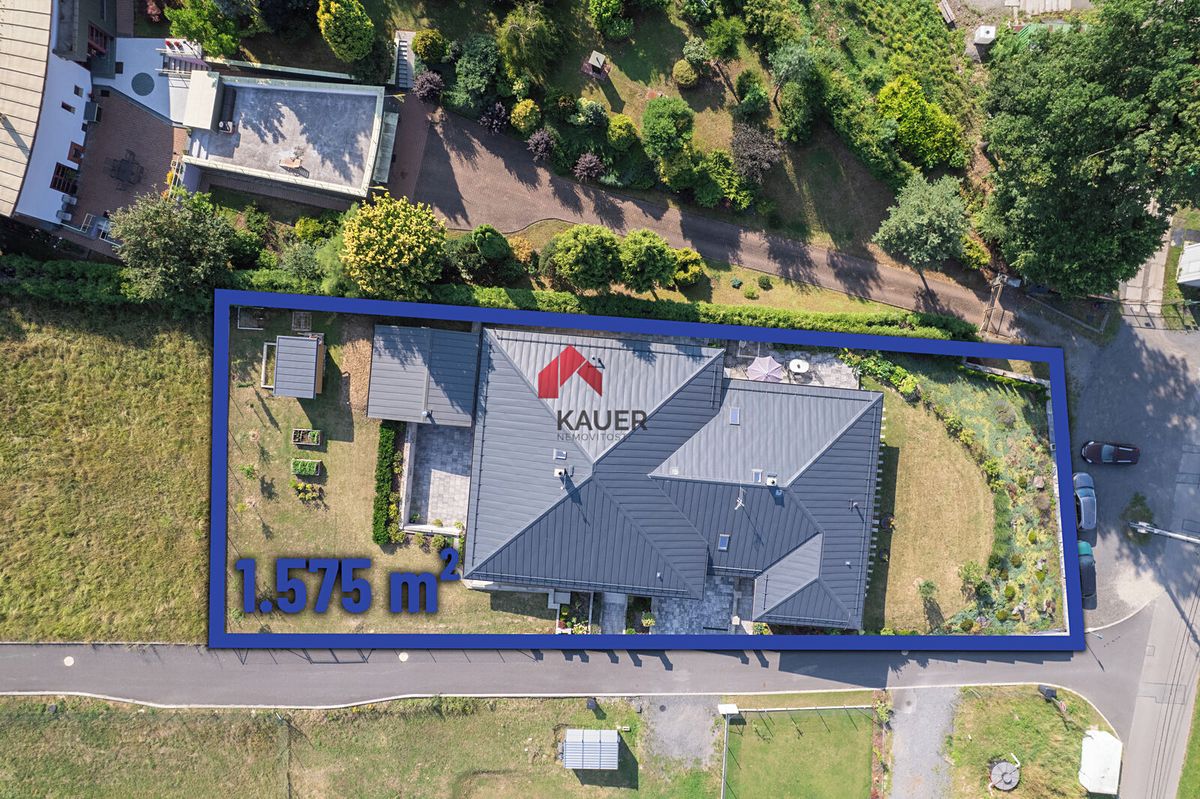 Prodej rodinného domu 345 m², pozemek 1575 m² – fotografie 4