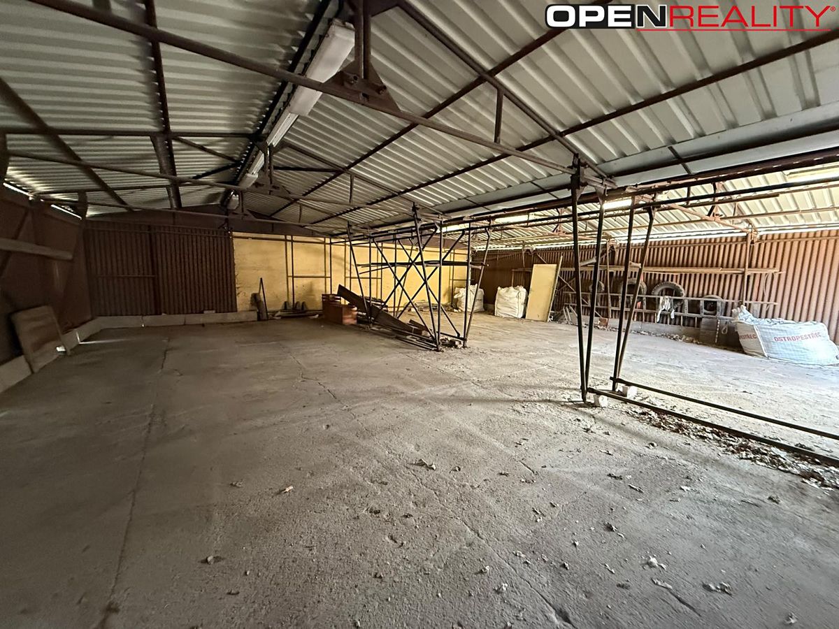 Pronájem garáže 75 m²