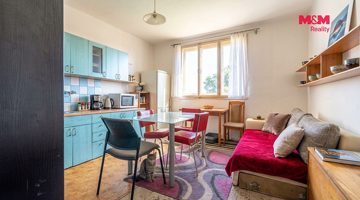 Prodej rodinného domu 70 m², pozemek 498 m² – fotografie 2