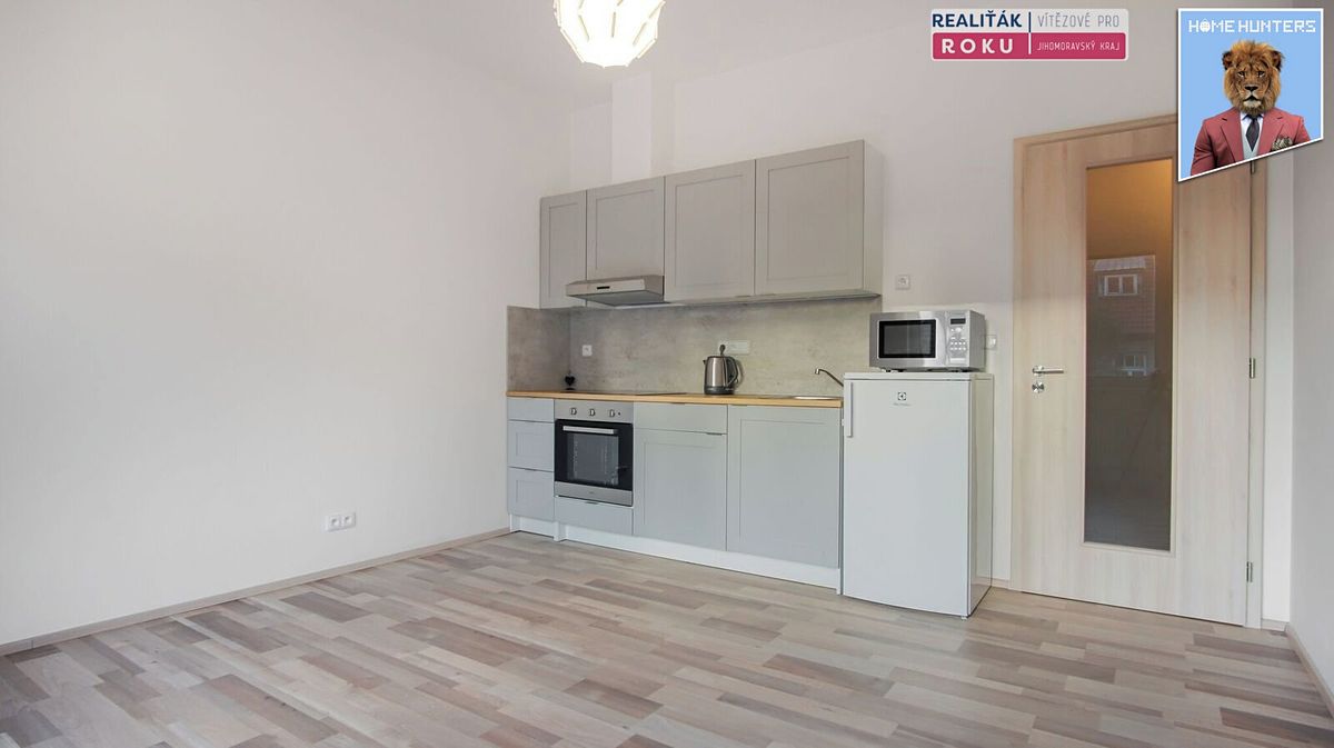 Pronájem bytu 2+kk 45 m²