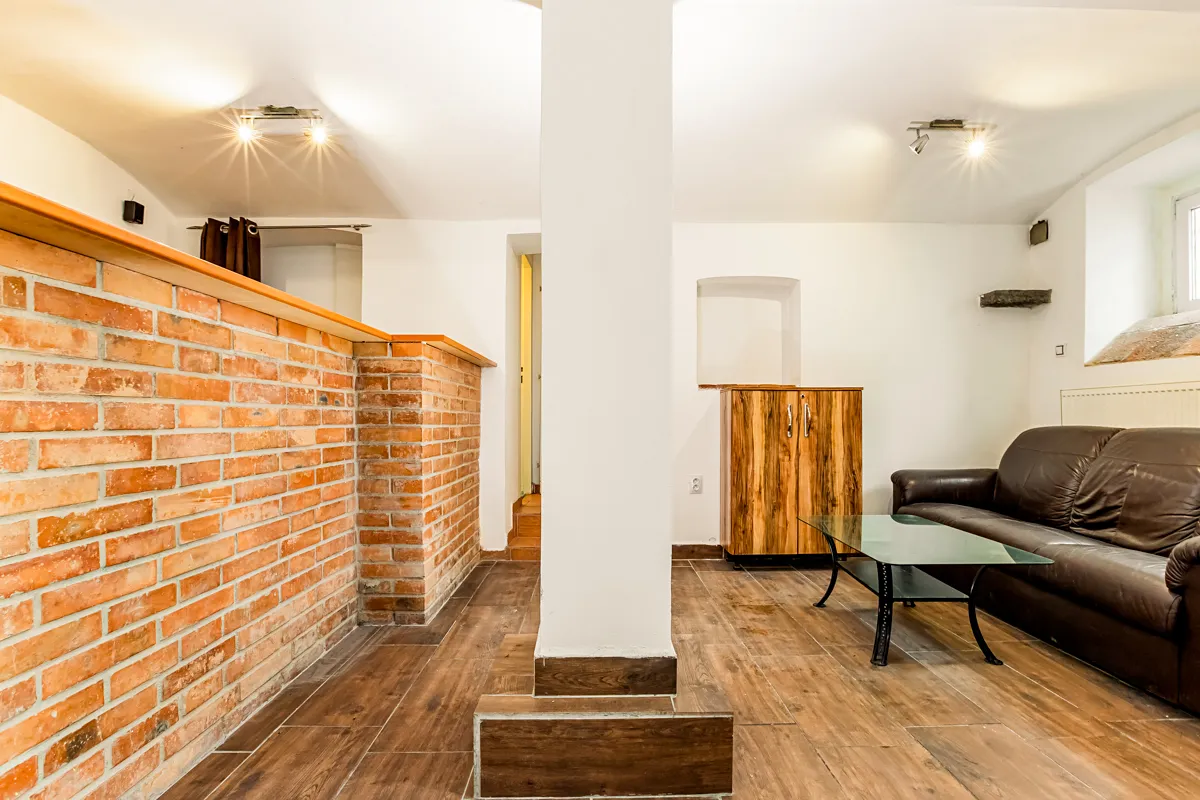 Prodej obchodního prostoru 66 m²
