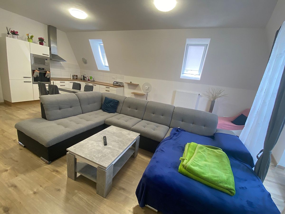 Pronájem bytu 3+kk 106 m²