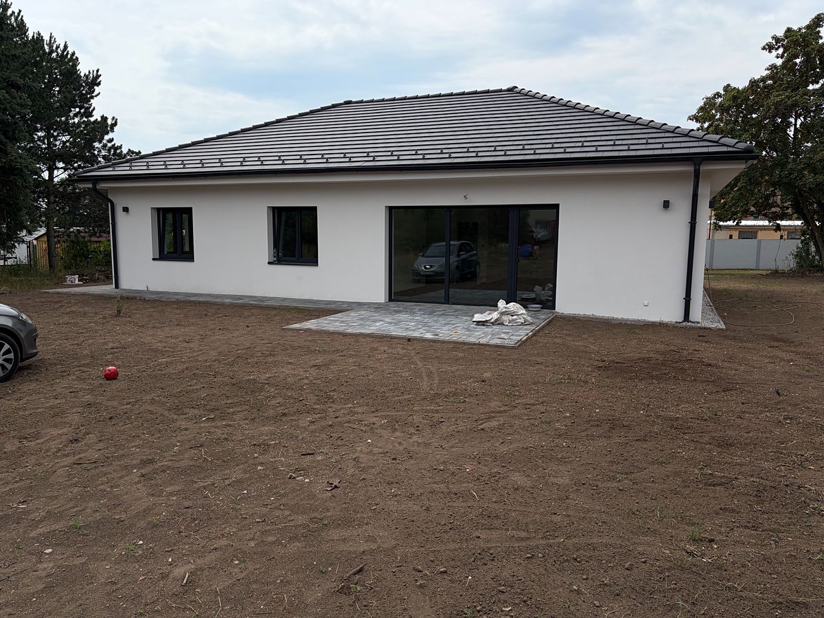 Prodej rodinného domu 118 m², pozemek 1150 m² – fotografie 2