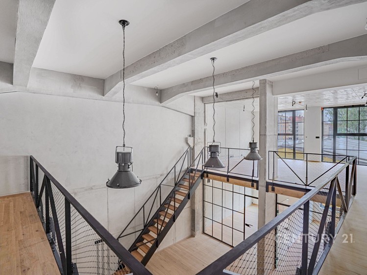 Prodej komerčního prostoru, 176 m² (8 z 29)