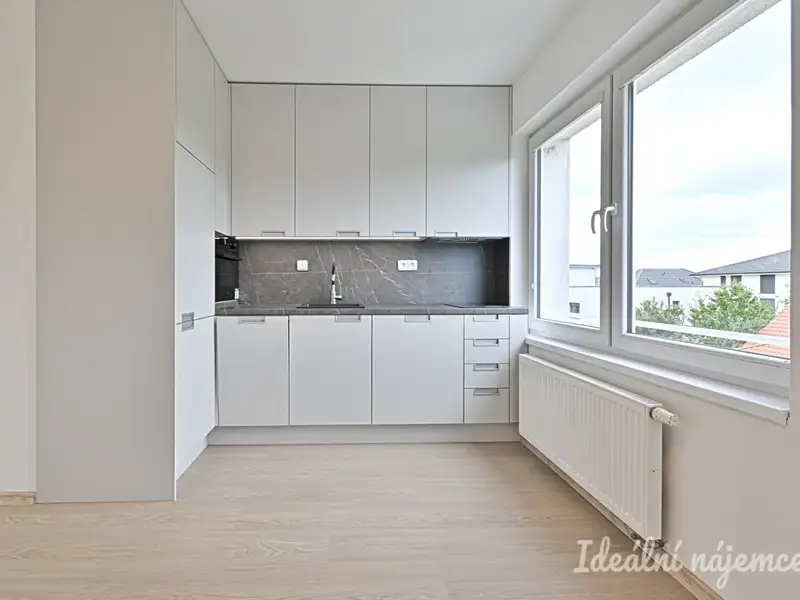 Pronájem bytu 2+kk 34 m², Brno – náhled fotky 1