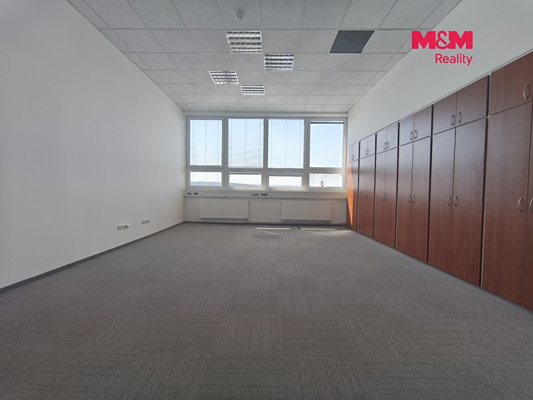 Комерційне приміщення в оренду, 383 м² (3 з 12)