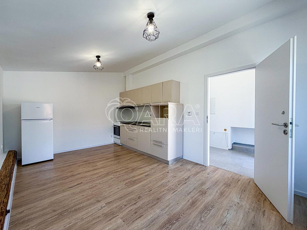 Pronájem bytu 1+kk 23 m²