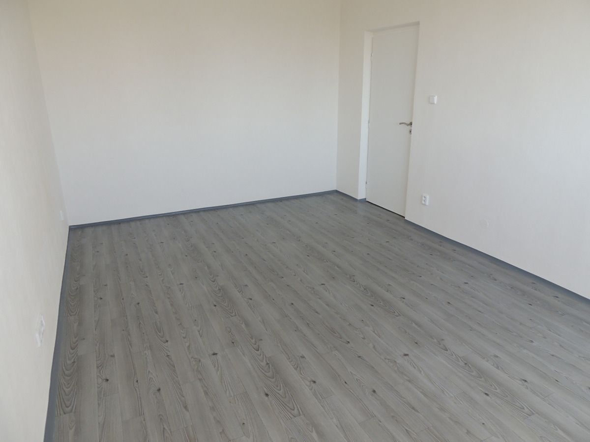 Pronájem bytu 1+1 37 m² – fotografie 4