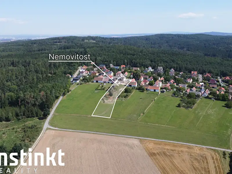 Prodej stavebního pozemku 4254 m², Chlumčany – náhled fotky 3