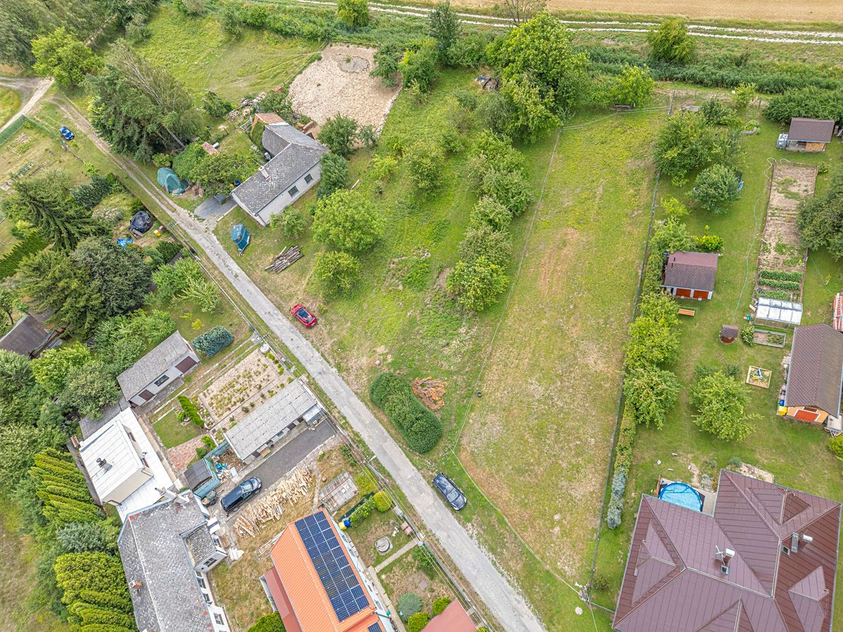 Prodej stavebního pozemku 1144 m² – fotografie 2
