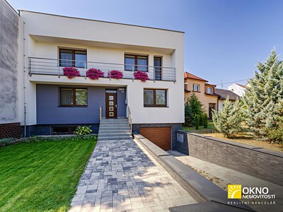 Prodej  rodinného domu 360 m², pozemek 868 m²