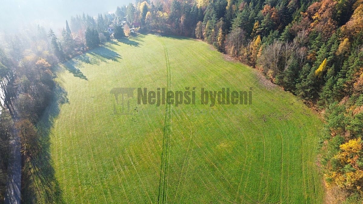 Prodej stavebního pozemku 6211 m² – fotografie 2