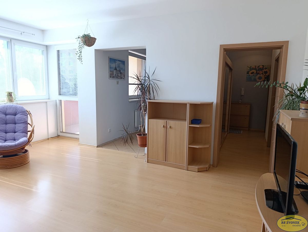 Pronájem bytu 1+kk 45 m² – fotografie 4